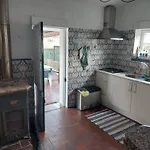 Nyaraló Casa Dos Pinheiros *