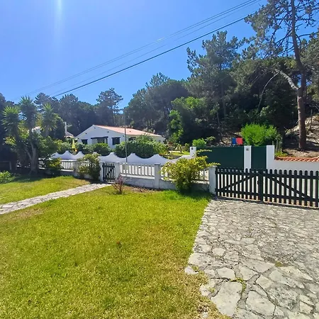 Casa Dos Pinheiros Casa de Férias *