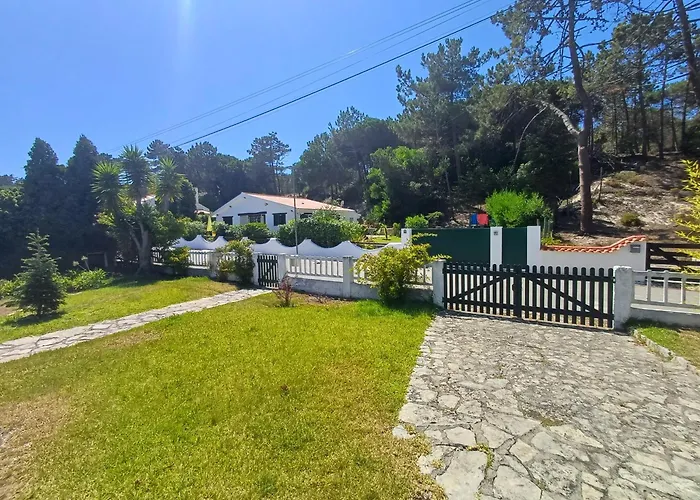 Casa Dos Pinheiros 度假居 *